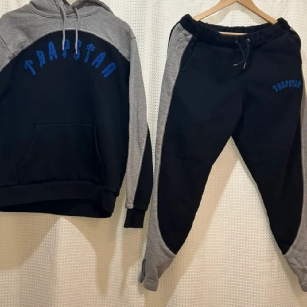 Trapstar Irongate Arch Chenille Hooded Tracksuit-Black/Blue/Grey